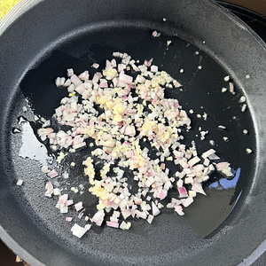Zalm op de plancha met tagliatelle uit de skillet
